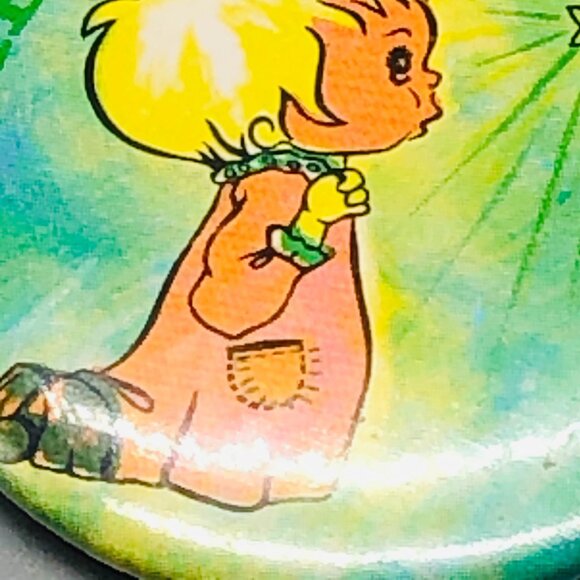 vintage pins collectors pin Merry Christmas Pin Button angel boy looking READ - Picture 2 of 4